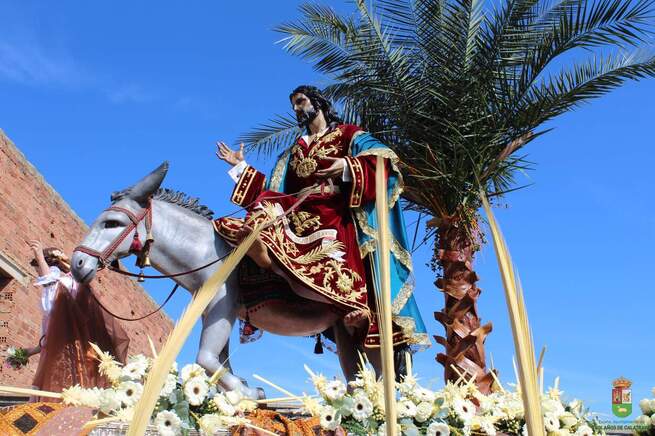 La Corporación Municipal participa en la misa y procesión de Ramos de la Semana Santa bolañega, incluida en la ‘Ruta de la Pasión Calatrava’, Fiesta de Interés Turístico Nacional