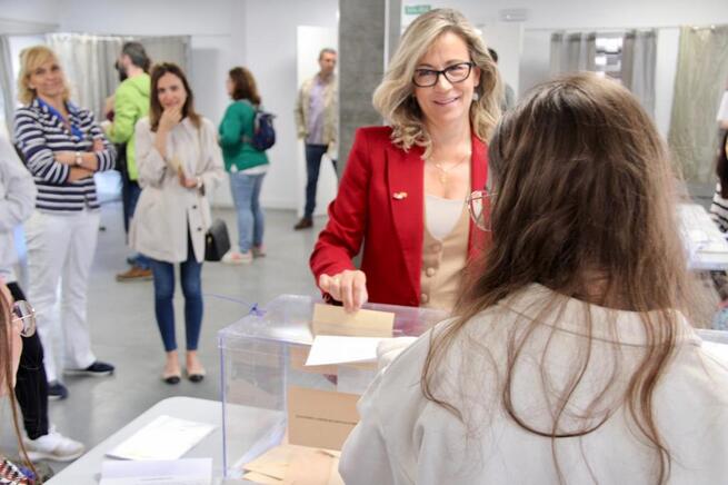 Merino anima a votar “para decidir juntos y entre todos el futuro de Castilla-La Mancha y de España”