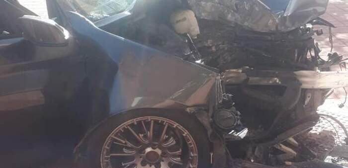 Dos heridos tras la colisión de un vehículo contra un poste en Tarancón (Cuenca)